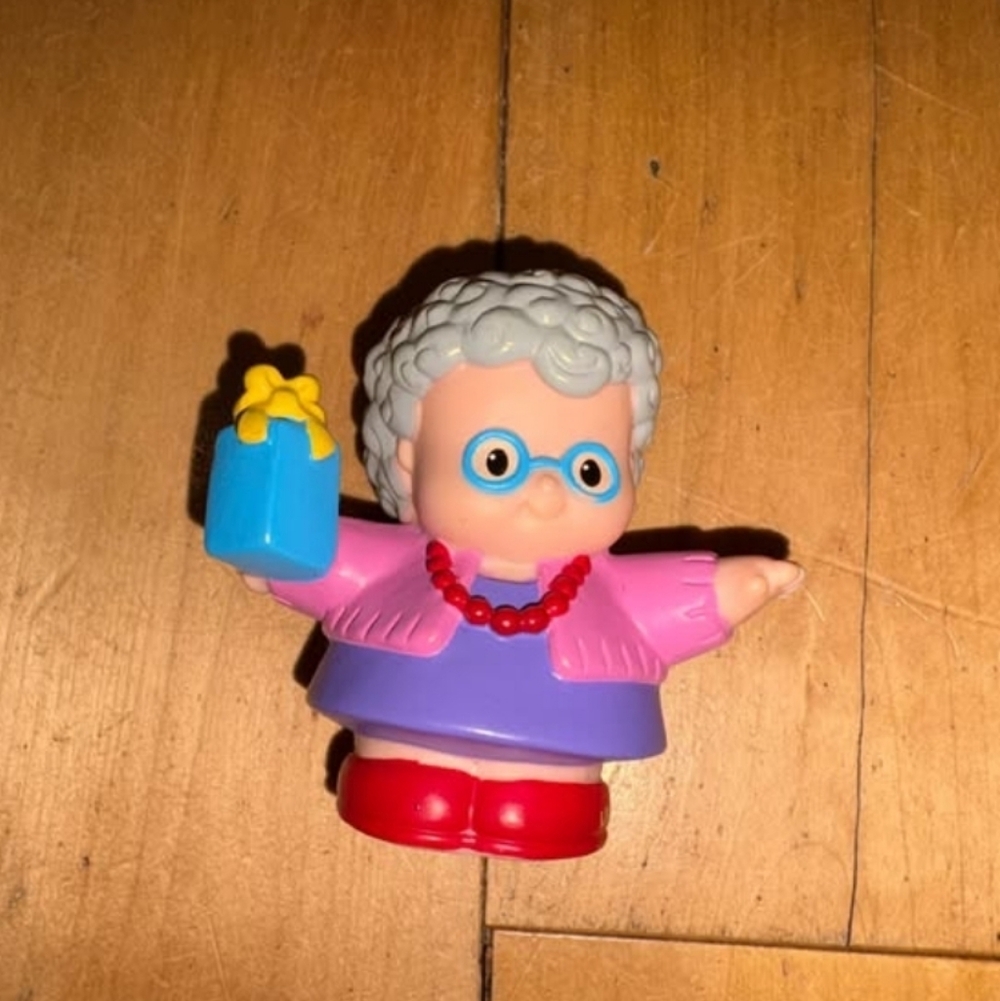 Fisher Price Little People Hanukkah Celebration Grandma Grand Mother Figure 2003